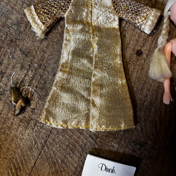 Topper Dawn doll Model Agency Dinah pigtails wearing Glimmer Glamour - Picture 3 of 6